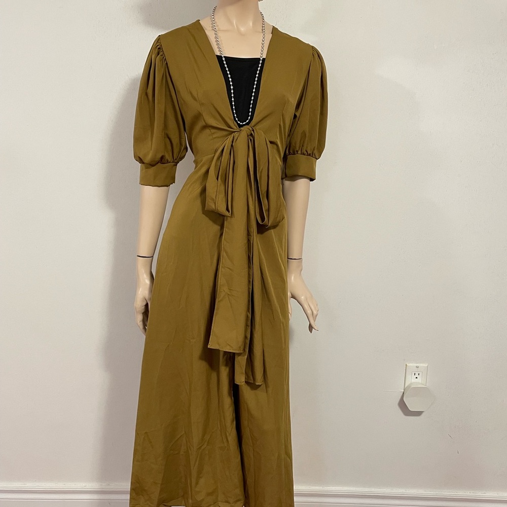 Maxi dress.Free size.Can fit up to 44cm bustline.Inner is not included.
